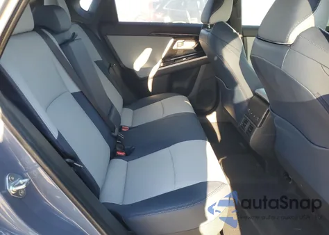 2025 Subaru Solterra Premium z USA, uszkodzony, nr VIN JTMABABA8SA105196